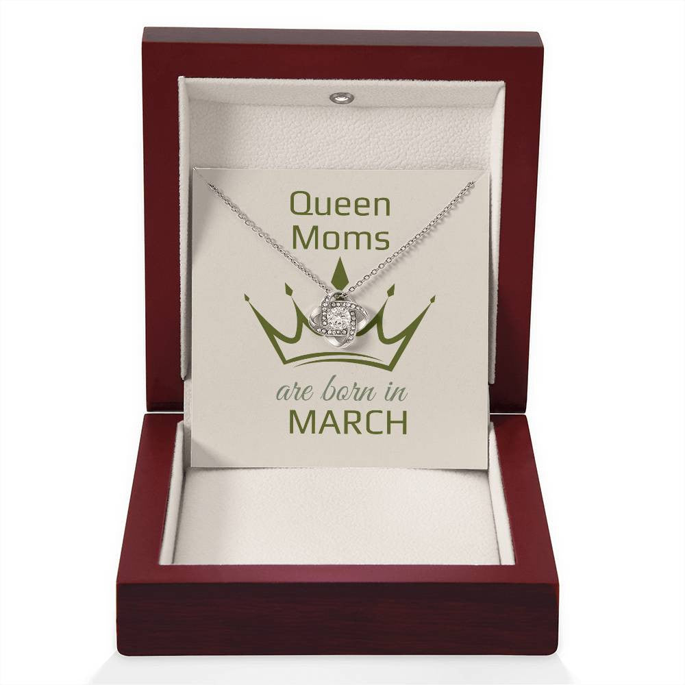 A Queen & Mom Love Necklace