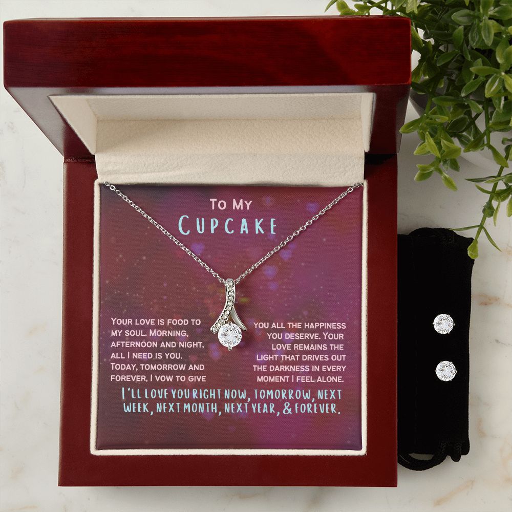 My dear wife or girlfriend your beauty is as alluring as this necklace, I love you.